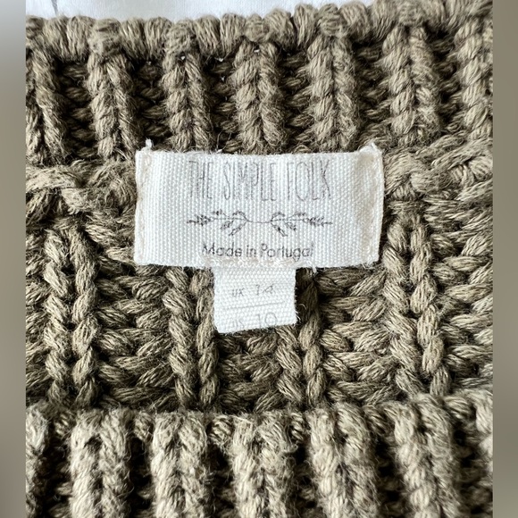The Simple Folk Chunky Knit Sweater in Olive - Picture 4 of 5
